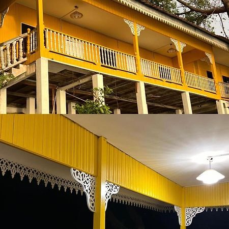 Kayangan Crystal Chalet Kampung Kuala Besut Bagian luar foto